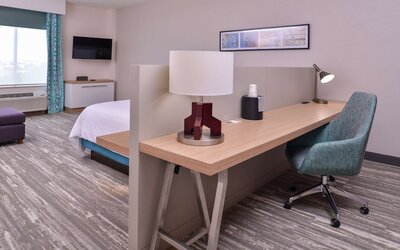 Hilton Garden Inn Kansas City Airport