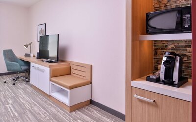 Hilton Garden Inn Kansas City Airport