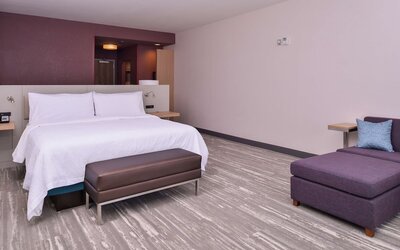 Hilton Garden Inn Kansas City Airport