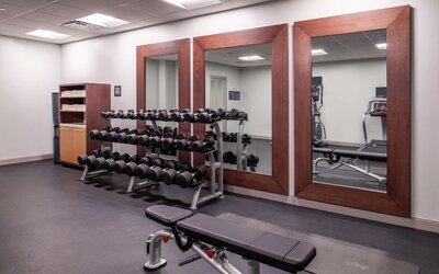 Hilton Garden Inn Kansas City Airport