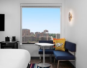 Aloft by Marriott Kansas City Country Club Plaza