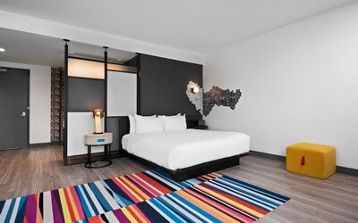 Aloft by Marriott Kansas City Country Club Plaza
