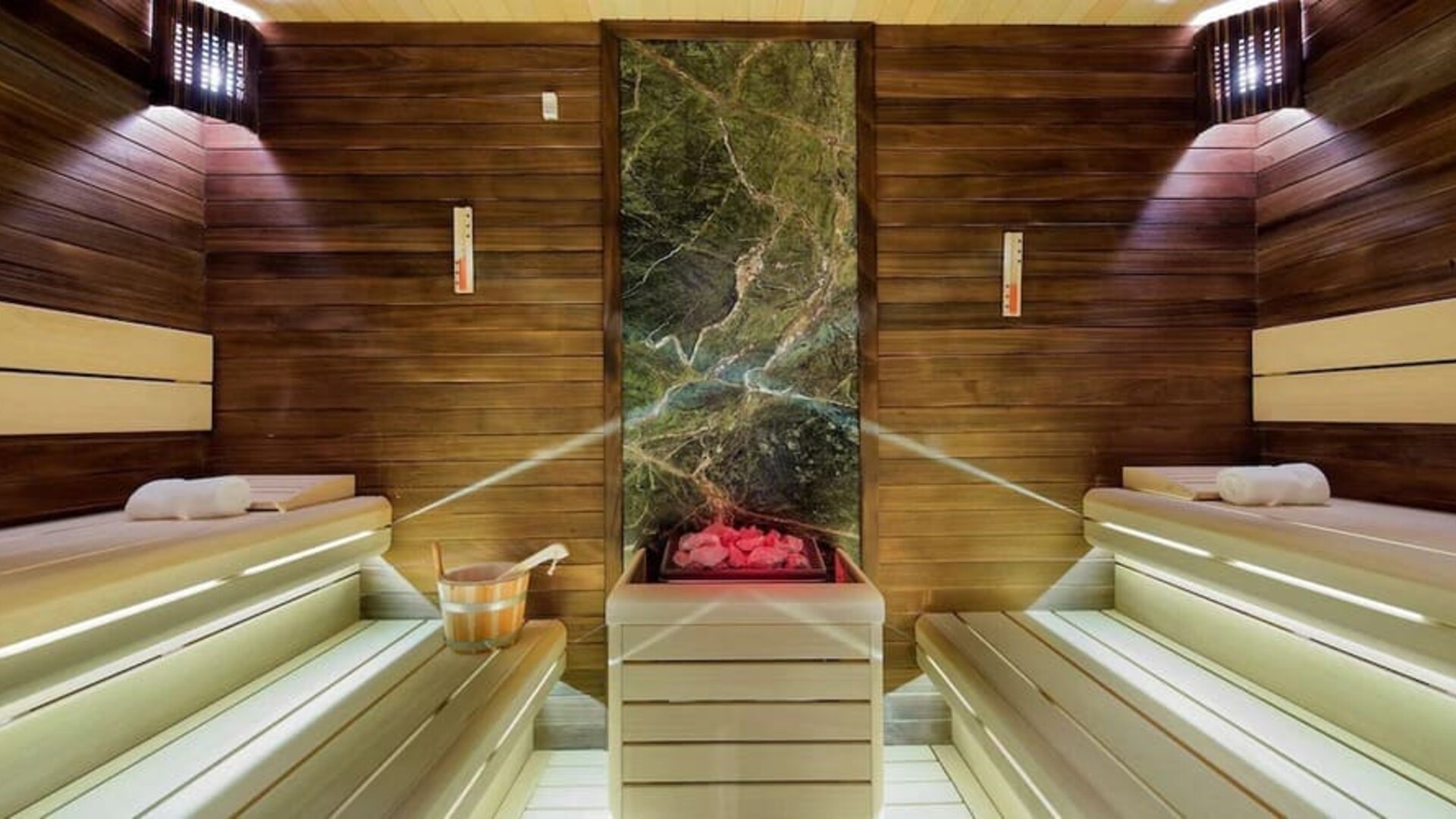 Spa and sauna at DoubleTree By Hilton Istanbul - Piyalepasa.