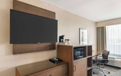 Best Western Plus Kansas City Sports Complex Hotel