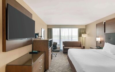 Best Western Plus Kansas City Sports Complex Hotel