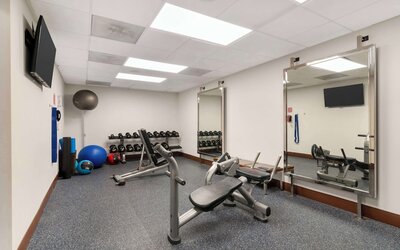Best Western Plus Kansas City Sports Complex Hotel