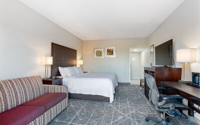 Orangewood Inn & Suites Kansas City Airport