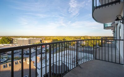 Orangewood Inn & Suites Kansas City Airport
