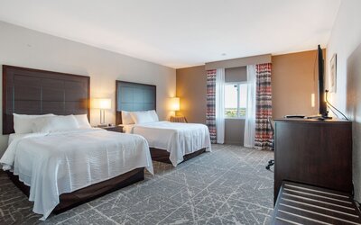 Orangewood Inn & Suites Kansas City Airport