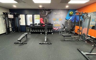 Orangewood Inn & Suites Kansas City Airport