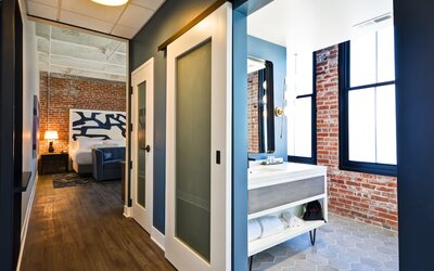 Hotel Indigo Kansas City - The Crossroads by IHG