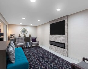 La Quinta Inn & Suites by Wyndham Blue Springs