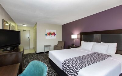 La Quinta Inn & Suites by Wyndham Blue Springs