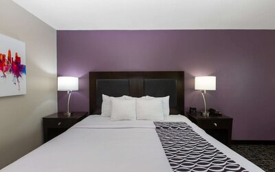 La Quinta Inn & Suites by Wyndham Blue Springs