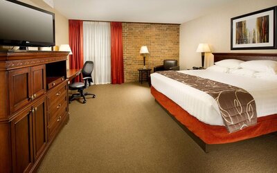 Hotel Lotus Kansas City Merriam