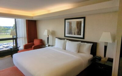 Hotel Lotus Kansas City Merriam