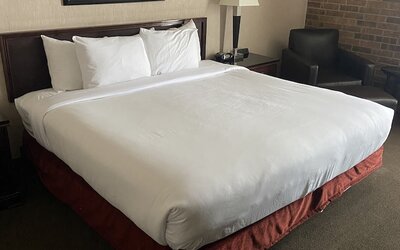 Hotel Lotus Kansas City Merriam