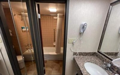 Hotel Lotus Kansas City Merriam