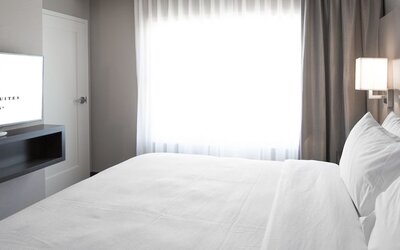 Embassy Suites by Hilton Kansas City Olathe