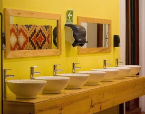 Shared bathroom at Casa María Hostal.