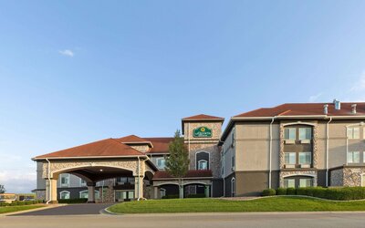 La Quinta Inn & Suites by Wyndham Olathe
