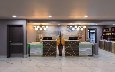 La Quinta Inn & Suites by Wyndham Olathe
