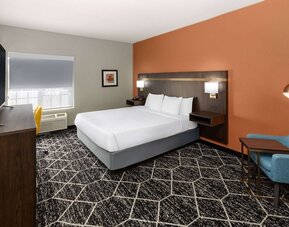 La Quinta Inn & Suites by Wyndham Olathe