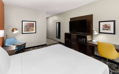 La Quinta Inn & Suites by Wyndham Olathe