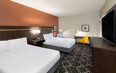 La Quinta Inn & Suites by Wyndham Olathe
