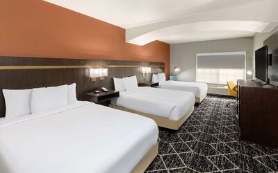 La Quinta Inn & Suites by Wyndham Olathe