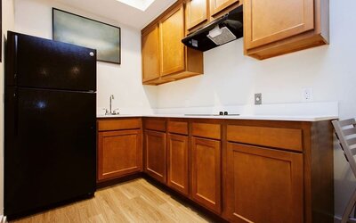 Day use room with kitchen at Palace Inn Westpark Blue.