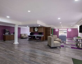 La Quinta Inn by Wyndham Kansas City Lenexa