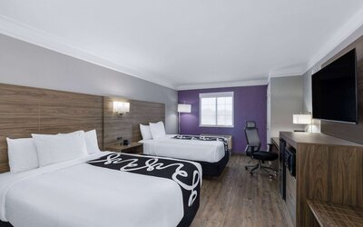 La Quinta Inn by Wyndham Kansas City Lenexa