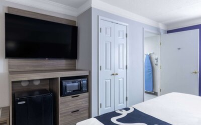 La Quinta Inn by Wyndham Kansas City Lenexa