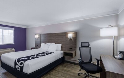 La Quinta Inn by Wyndham Kansas City Lenexa
