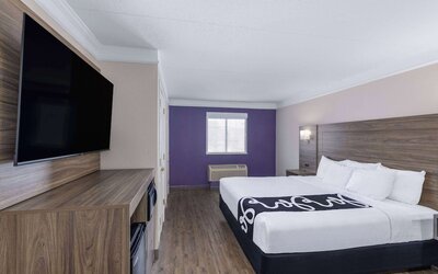 La Quinta Inn by Wyndham Kansas City Lenexa