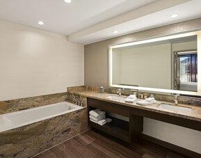 Guest bathroom in Sonesta Bee Cave Austin
