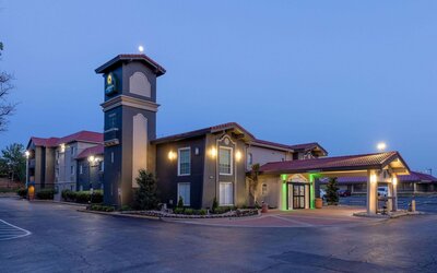La Quinta Inn by Wyndham Kansas City Lenexa