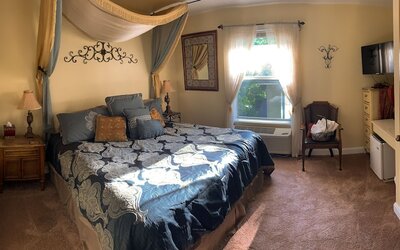 Woodstock Inn B&B