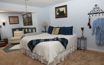Woodstock Inn B&B