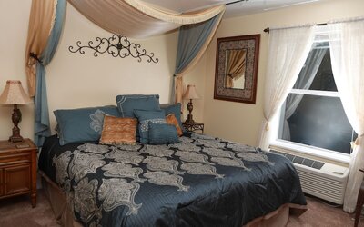 Woodstock Inn B&B