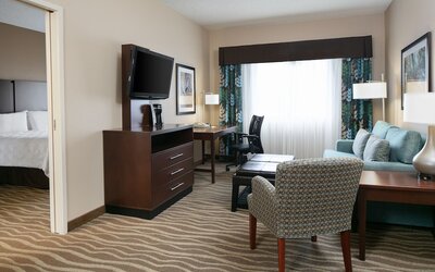 Holiday Inn & Suites Overland Park West by IHG