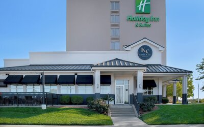 Holiday Inn & Suites Overland Park West by IHG