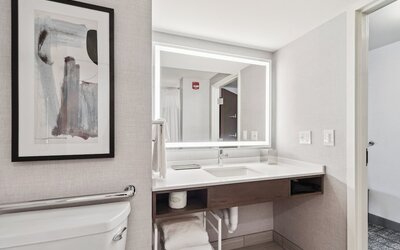 Crowne Plaza Lansing by IHG