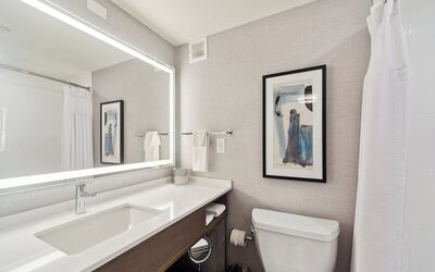 Crowne Plaza Lansing by IHG