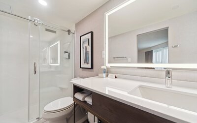 Crowne Plaza Lansing by IHG