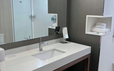 Courtyard by Marriott  East Lansing Okemos