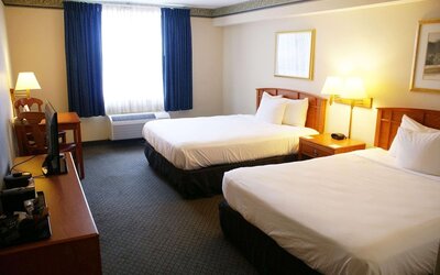 Country Inn & Suites by Radisson, Lansing, MI