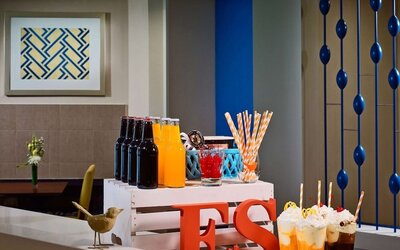 Food and beverage at Sonesta ES Suites Cincinnati - Blue Ash.