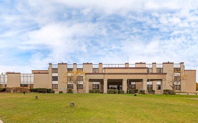 Clarion Hotel & Conference Center Lansing West